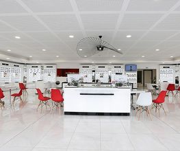 Opticien LUÇON Optical Center image 3