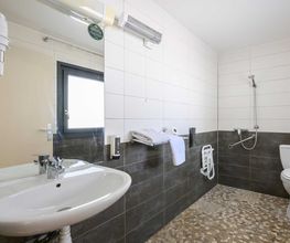 B&B HOTEL Bollène image 14