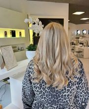 Elegance hair and beauty Bild 3