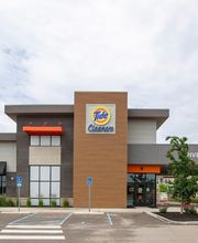 Tide Cleaners image 10