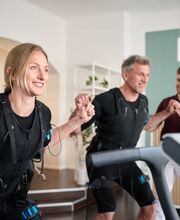 tenless EMS Personaltraining unter fachkundiger Anleitung
