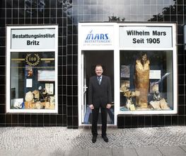 Bestattungsinstitut Britz Wilhelm Mars Bild 1