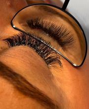 Lashes by Larissa Bild 2