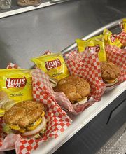 Lucie's Sage & Sand Bar & Grill image 4