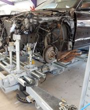 Carrosserie du Pont de Thielle SA Bild 13