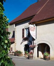 Les Caves Du Vieux Mont image 2