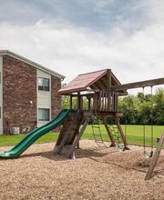 Franklin Cove Apartments image 16
