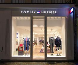 Tommy Hilfiger image 1