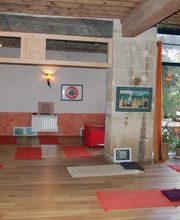 CEFY Manolaya Yoga image 4