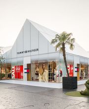 Tommy Hilfiger Outlet image 1