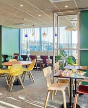 B&B HOTEL Marne-la-Vallée Val d'Europe image 13