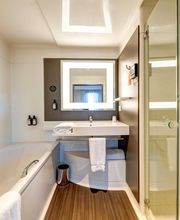 B&B HOME Rueil-Malmaison Gare image 11