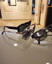 Optic 2000 image 5
