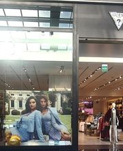GUESS imagen 3