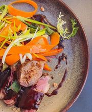 LA SALLE A MANGER image 4