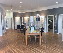 Hallmann Optik und Akustik Bild 3
