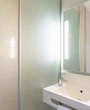 B&B HOTEL Lyon Ouest Tassin image 7