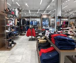 GUESS immagine 7