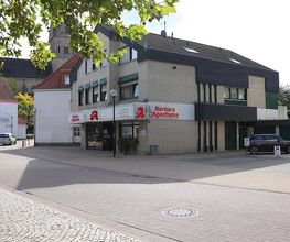 Aussenansicht der Barbara-Apotheke