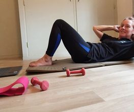 Online fitness of oefenen in de praktijk maakt je sterker