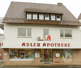 Aussenansicht der Adler Apotheke