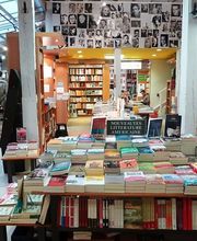 Ombres Blanches image 5