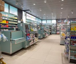 caisse-pharmacie-sun-store-sierre-manor