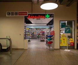 eingang-amavita-apotheke-chly-wabern