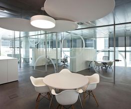 comercial-de-interiorismo-robredo-mampara-de-cristal-01.jpg