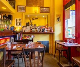 Savannah Café image 9