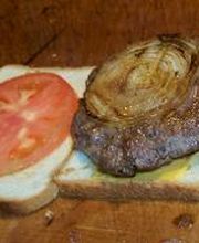 Louis' Lunch image 13