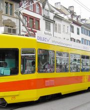 In der Entwicklung und Herstellung von Klimaanlagen zur Nachrüstung, bieten wir selbst auf engsten Platzverhältnissen moderne Konzepte zu wirtschaftlichen Preisen an.