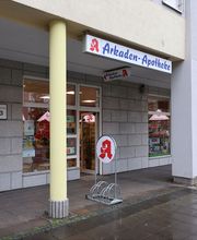 Aussenansicht der Arkaden-Apotheke