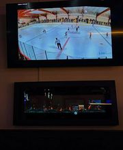 Penalty Box Bar & Grill image 9