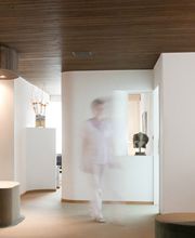 Dr. med. dent. Häcki Beat Bild 1