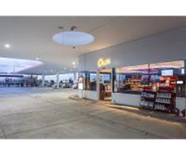 Q1 Tankstelle Bild 4