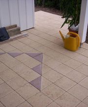 GEHWEGPLATTEN – PARKPLÄTZE