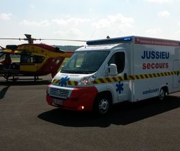 Jussieu Secours Ambulances N-Benoit image 5