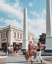 Tagesausflug in Schleswig Holstein. Shoppingausflug in das Designer Outlet Neumünster. Deigner Marken zu Outlet Preisen; Eingang