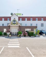B&B HOTEL Lyon Saint-Bonnet Mi-Plaine image 2