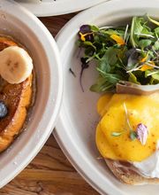 Quiero Restaurants image 16