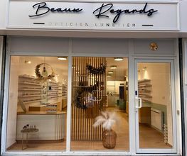 BEAUX REGARDS image 1