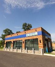 Get a car wash at the Splash In located at 8228 Woodyard Rd, Clinton, MD. Don’t forget to grab some food inside at our café!