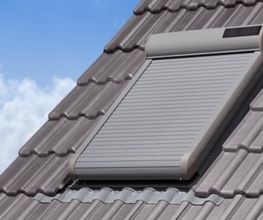 csm_heimundhaus_dachfensterrollladen_f58e7d06f8.jpg
