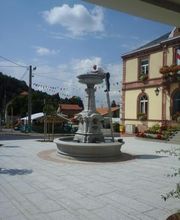 Lorraine Pompes image 15