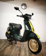 Piaggio Vespa Sprint 125
Racing Sixties
Vespa Sprint 125 Racing Sixties
Sondermodell
2 Rad Center Boller
Motorrad
Roller
Forch
Zürich
Zürichoberland
Zürich Oberland