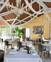 Logis Hôtel Domaine de Valaudran image 8