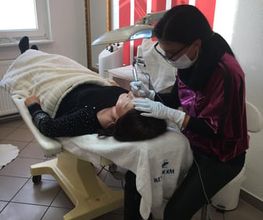 dermato Kosmetik Bild 2