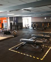 Basic-Fit Groningen Van Imhoffstraat 24/7 - free weight zone