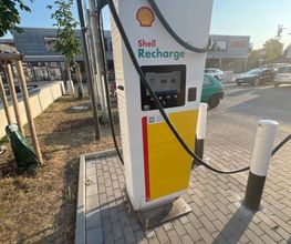 Shell Recharge Charging Station Bild 4